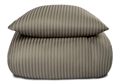 Sengetøj i 100% Bomuldssatin - 140x220 cm - Oliven ensfarvet sengesæt - Borg Living sengelinned